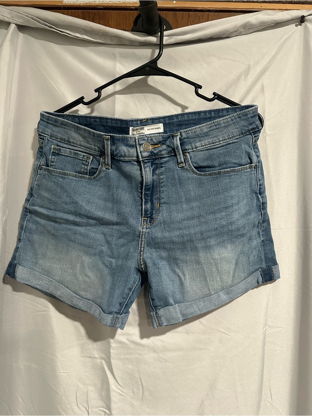 Signature by Levi Classic Light Blue Denim Women's Shorts